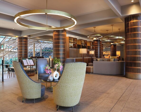 Crowne Plaza Atlanta Perimeter at Ravinia by IHG
