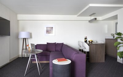 Crowne Plaza Atlanta Perimeter at Ravinia by IHG