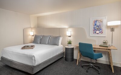 Crowne Plaza Atlanta Perimeter at Ravinia by IHG