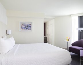 Crowne Plaza Atlanta Perimeter at Ravinia by IHG
