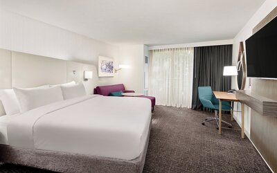 Crowne Plaza Atlanta Perimeter at Ravinia by IHG