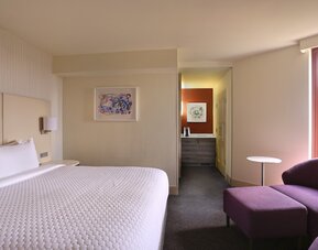 Crowne Plaza Atlanta Perimeter at Ravinia by IHG