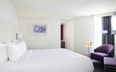 Crowne Plaza Atlanta Perimeter at Ravinia by IHG