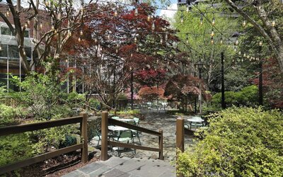 Crowne Plaza Atlanta Perimeter at Ravinia by IHG