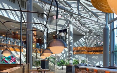 Crowne Plaza Atlanta Perimeter at Ravinia by IHG