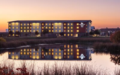Homewood Suites by Hilton TechRidge Parmer @ I-35