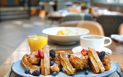 Crowne Plaza Atlanta Perimeter at Ravinia by IHG