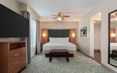 Homewood Suites by Hilton TechRidge Parmer @ I-35