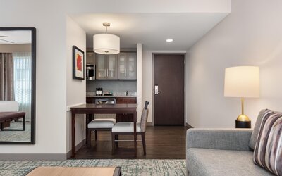 Homewood Suites by Hilton TechRidge Parmer @ I-35
