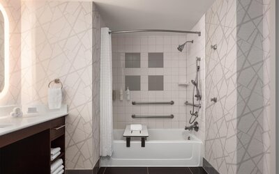 Homewood Suites by Hilton TechRidge Parmer @ I-35