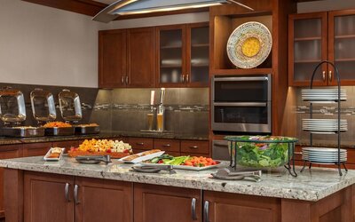 Homewood Suites by Hilton TechRidge Parmer @ I-35