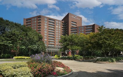 Crowne Plaza Atlanta Perimeter at Ravinia by IHG
