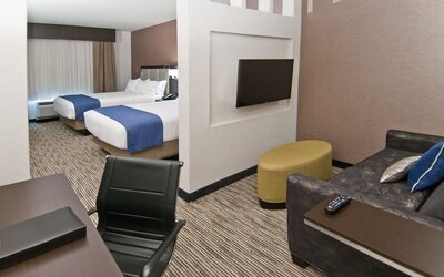 Holiday Inn Austin Airport by IHG