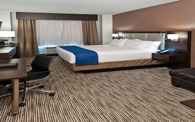 Holiday Inn Austin Airport by IHG