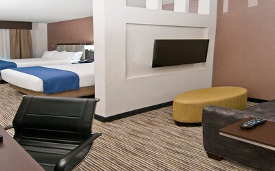 Holiday Inn Austin Airport by IHG