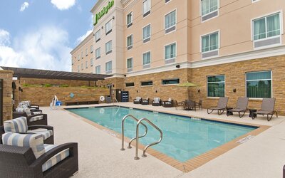 Holiday Inn Austin Airport by IHG