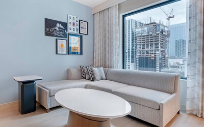 Cambria Hotel Austin Downtown