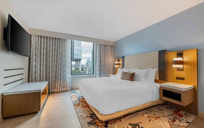 Cambria Hotel Austin Downtown
