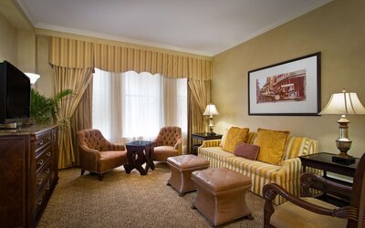 The Roosevelt New Orleans, A Waldorf Astoria Hotel