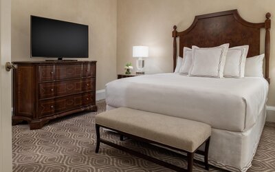 The Roosevelt New Orleans, A Waldorf Astoria Hotel