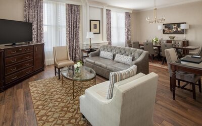 The Roosevelt New Orleans, A Waldorf Astoria Hotel