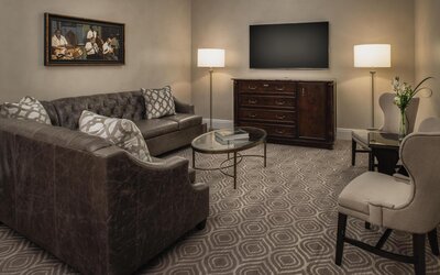 The Roosevelt New Orleans, A Waldorf Astoria Hotel