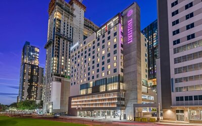 Cambria Hotel Austin Downtown