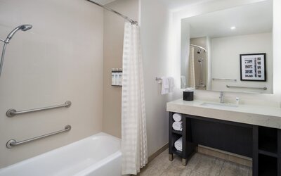 Hyatt House Austin/Downtown