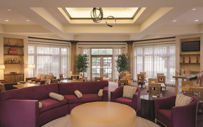 La Quinta Inn & Suites by Wyndham Atlanta Ballpark/Galleria