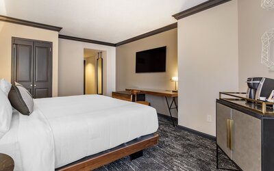 Omni Austin Hotel
