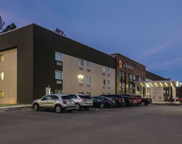 La Quinta Inn & Suites by Wyndham Atlanta Midtown - Buckhead