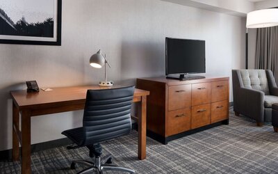 Embassy Suites by Hilton Austin Central