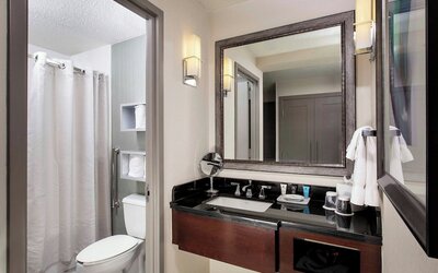 Peachtree Hotel Midtown Atlanta