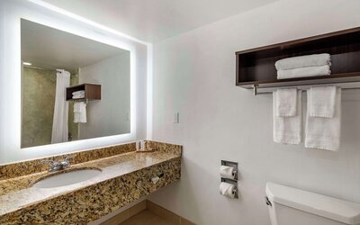 Country Inn & Suites by Radisson, Atlanta Galleria/Ballpark, GA