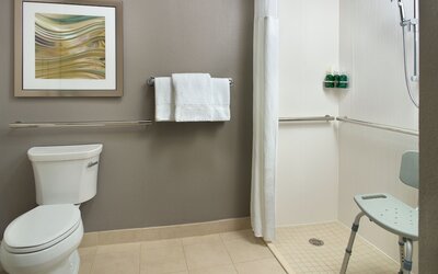 Courtyard by Marriott Nashville Airport