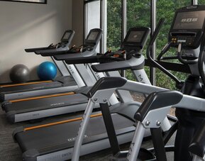 Courtyard by Marriott Nashville Airport