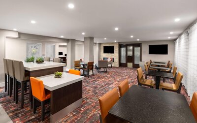 La Quinta Inn & Suites by Wyndham Austin Round Rock