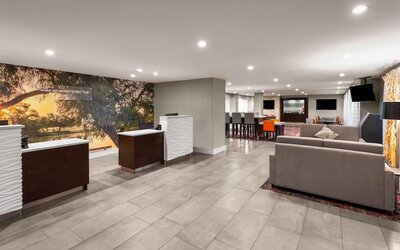 La Quinta Inn & Suites by Wyndham Austin Round Rock