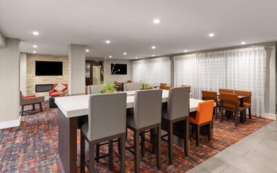 La Quinta Inn & Suites by Wyndham Austin Round Rock