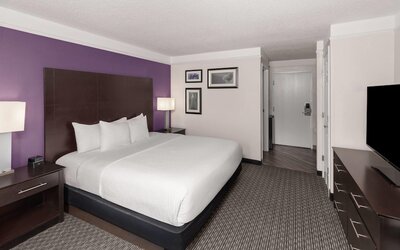 La Quinta Inn & Suites by Wyndham Austin Round Rock