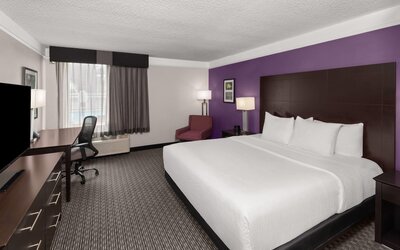 La Quinta Inn & Suites by Wyndham Austin Round Rock