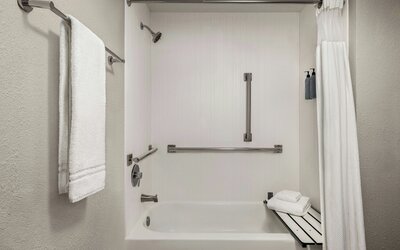 Courtyard by Marriott Atlanta Northlake