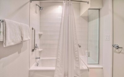 Courtyard by Marriott Nashville Green Hills