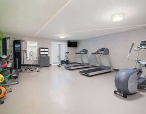 La Quinta Inn & Suites by Wyndham Atlanta Airport South