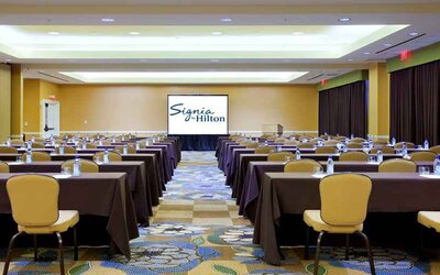 Elegant conference room suitable for any business meeting at the Signia by Hilton Orlando Bonnet Creek.