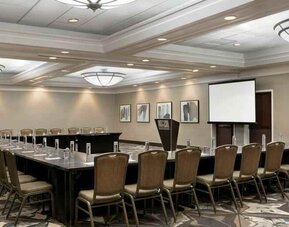 Elegant meeting room suitable for any business occasion at the Hilton Orlando-Altamonte Springs.