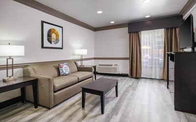 Aiden Austin City Hotel