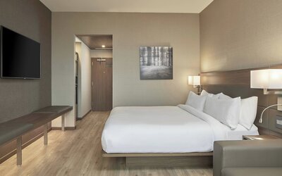 AC Hotel by Marriott Atlanta Airport Gateway