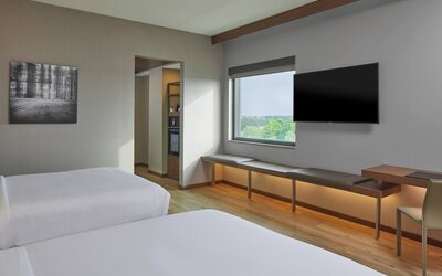 AC Hotel by Marriott Atlanta Airport Gateway