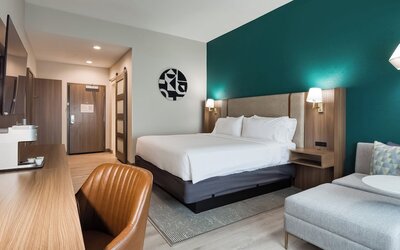 Holiday Inn Nashville Airport by IHG